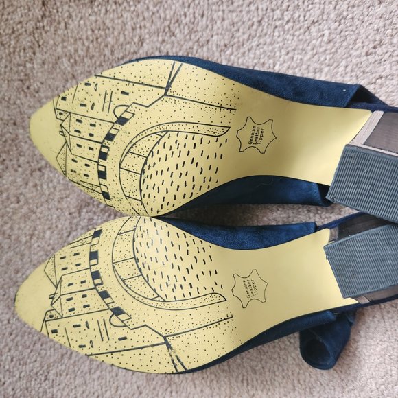 BELLA-VITA women's shoes Blue Leather/Suede Heels size 8W sling back. - Picture 7 of 11